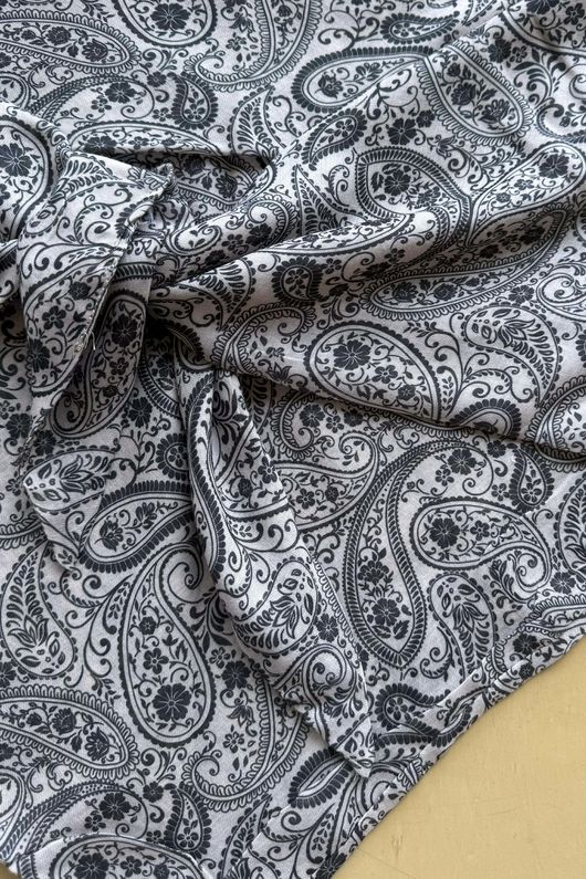 Paisley Park Triangle Neckerchief Stone & Charcoal **